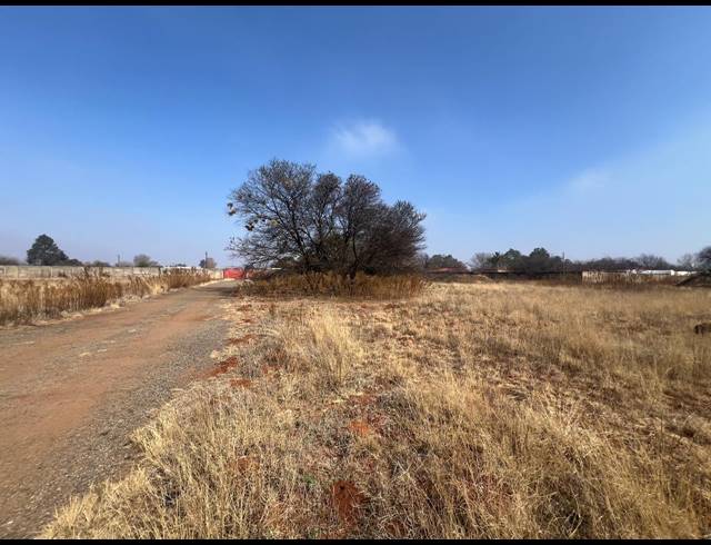 1,244M² VACANT LAND FOR SALE IN KOOKRUS